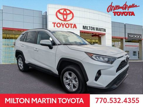 Certified 2021 Toyota RAV4 XLE w/ Convenience Package image 1