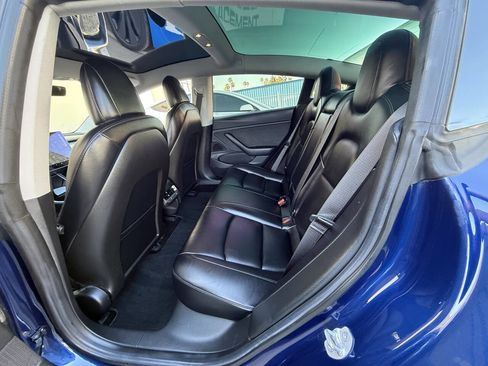 Used 2018 Tesla Model 3 Long Range image 21