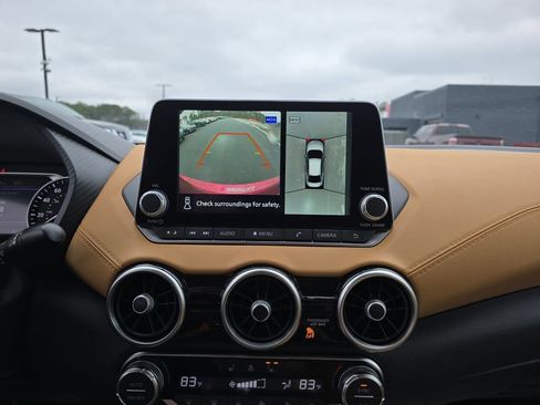 Used 2024 Nissan Sentra SV w/ SV Premium Package image 26