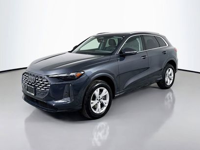 Used 2025 Audi Q5 Premium w/ Convenience Package