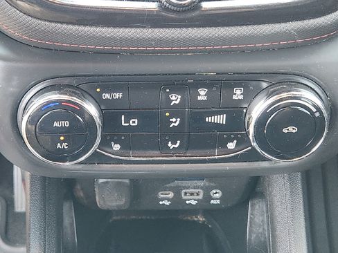 Used 2022 Chevrolet TrailBlazer RS w/ Technology Package AWD/4WD image 14