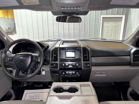 Used 2020 Ford F250 XL w/ Power Equipment Group image 17