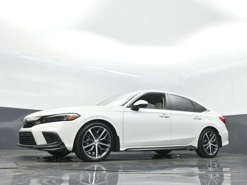 Certified 2022 Honda Civic Touring image 14