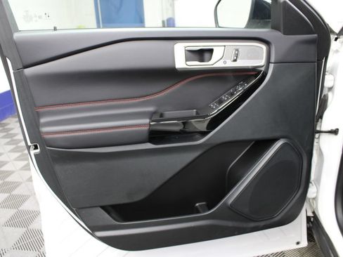 Used 2023 Ford Explorer ST-Line AWD/4WD image 65