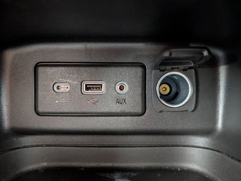 Used 2024 Chevrolet Equinox LT FWD image 26