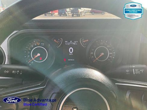 Used 2025 Jeep Gladiator Sport AWD/4WD image 10