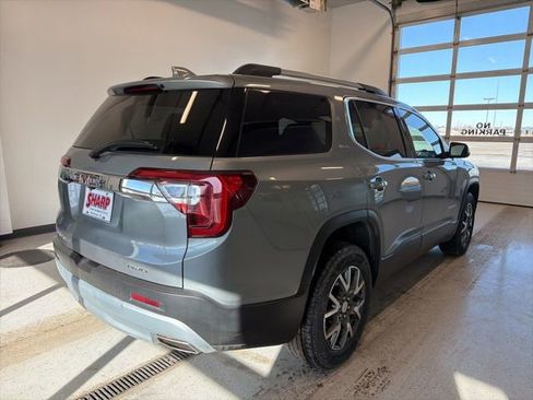 Used 2023 GMC Acadia SLE w/ Driver Convenience Package image 7