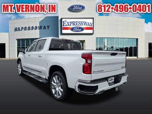 Used 2022 Chevrolet Silverado 1500 High Country w/ High Country Premium Package AWD/4WD image 8