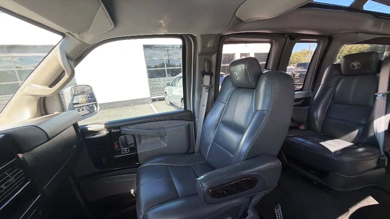 Used 2019 GMC Savana 2500 w/ Enhanced Convenience Package RWD image 49