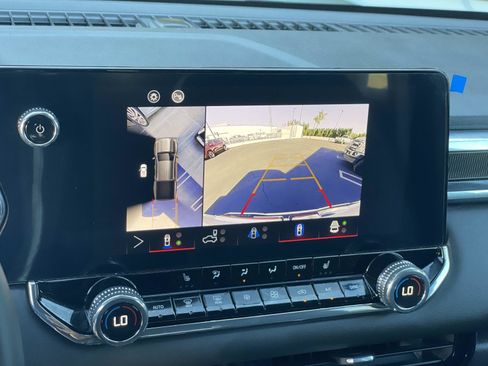 Used 2025 GMC Canyon Elevation w/ Convenience Package image 16