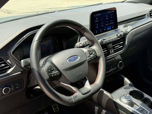 Used 2024 Ford Escape ST-Line FWD image 5