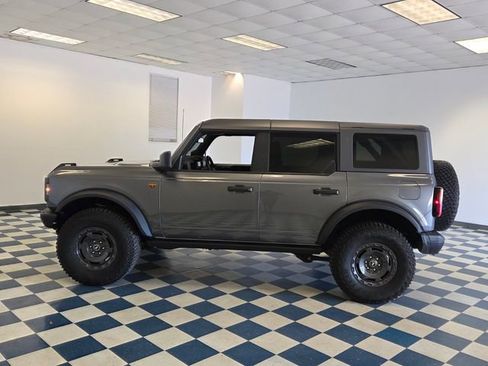 Used 2024 Ford Bronco Badlands image 4