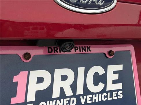 Used 2020 Ford Fusion SE image 12