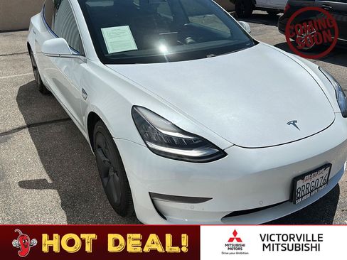 Used 2020 Tesla Model 3 Standard Range RWD image 1