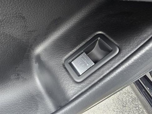 New 2025 Audi A8 L 3.0T image 17