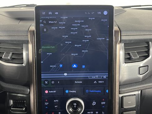 Used 2023 Ford F150 Lightning Lariat image 15