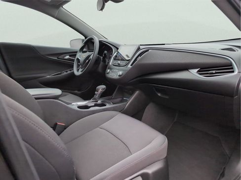Used 2023 Chevrolet Malibu LT image 36