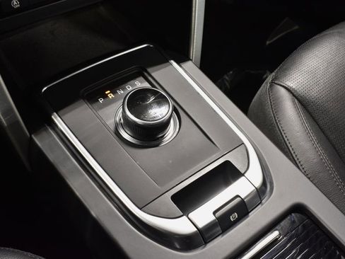 Used 2019 Land Rover Discovery Sport HSE image 25