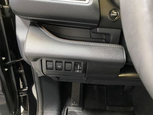 Used 2025 Subaru Ascent Touring w/ Popular Package #2 image 36