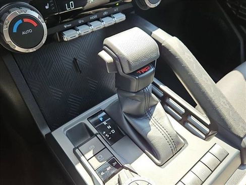 Used 2024 Toyota Tacoma TRD Off-Road image 15