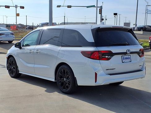 New 2026 Honda Odyssey Sport-L image 5