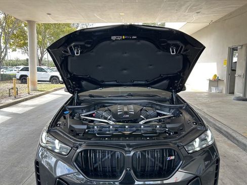 Used 2024 BMW X6 M60i image 12