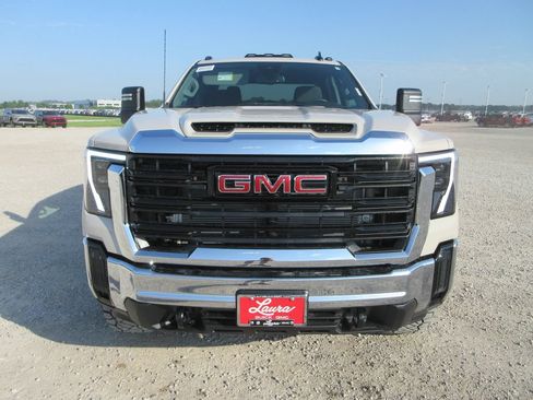 New 2026 GMC Sierra 2500 Pro AWD/4WD image 12
