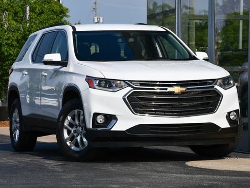 Used 2021 Chevrolet Traverse LT FWD image 4