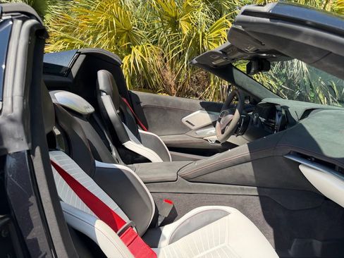 Used 2023 Chevrolet Corvette Stingray Premium Conv RWD image 30