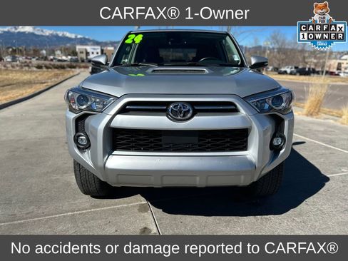 Used 2024 Toyota 4Runner TRD Off-Road Premium AWD/4WD image 2
