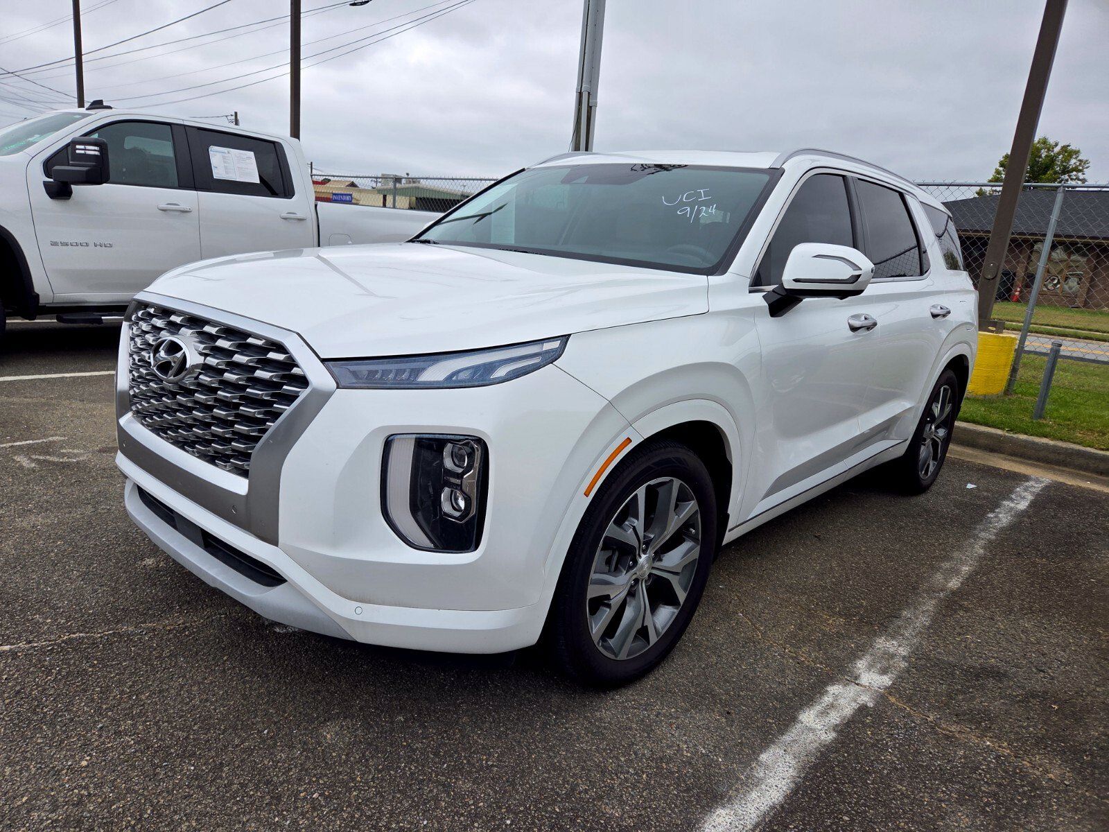 Used 2022 Hyundai Palisade Limited FWD image 3