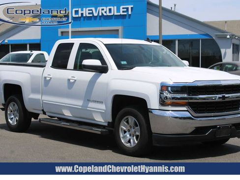 Used 2018 Chevrolet Silverado 1500 LT AWD/4WD image 1