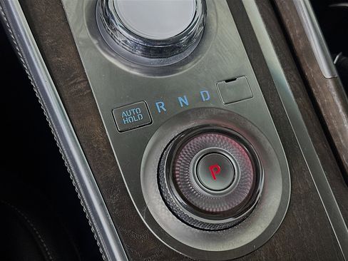 Used 2024 Genesis GV80 2.5T image 25