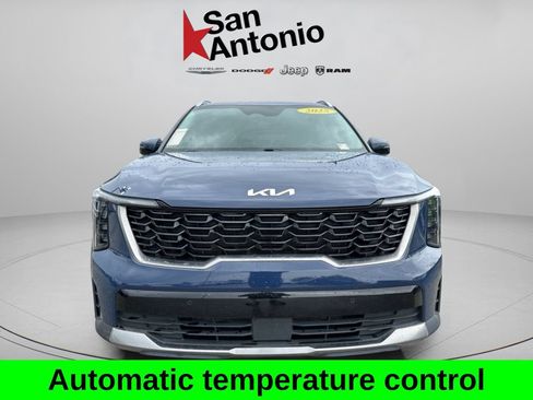 Used 2025 Kia Sorento S AWD/4WD image 5