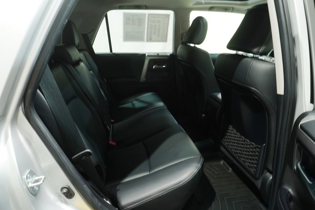 Used 2022 Toyota 4Runner Limited AWD/4WD image 14
