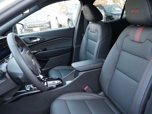 New 2026 Chevrolet Trax RS image 9