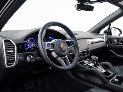 Certified 2022 Porsche Cayenne Platinum Edition