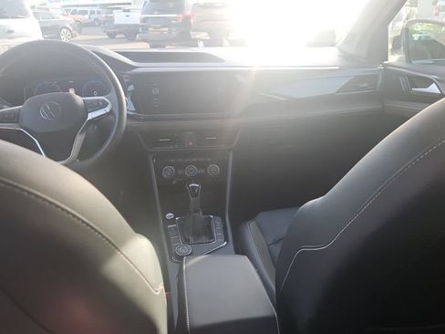 Used 2022 Volkswagen Taos SEL image 10