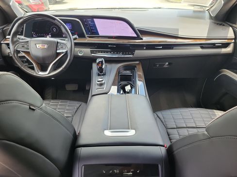 Certified 2024 Cadillac Escalade ESV Premium Luxury Platinum AWD/4WD image 12