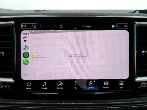 Used 2024 Chrysler Pacifica Limited FWD image 10