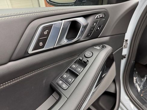 New 2026 BMW X7 xDrive40i image 11