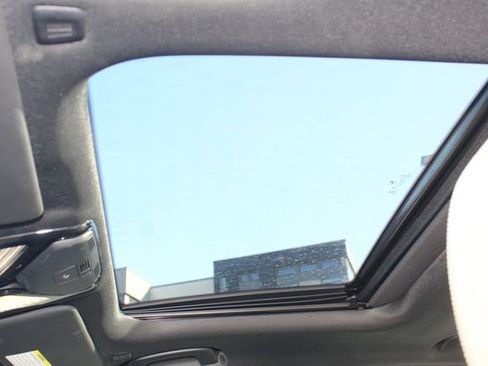 Certified 2023 BMW 330e xDrive w/ Convenience Package image 22