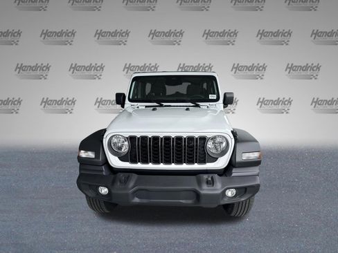 Used 2025 Jeep Wrangler Unlimited Sport AWD/4WD image 3