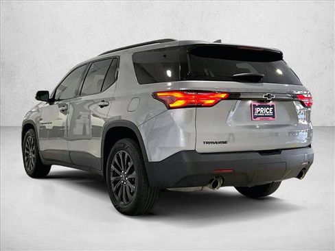 Used 2023 Chevrolet Traverse RS FWD image 13