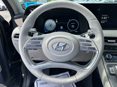 Used 2024 Hyundai Palisade Limited image 13