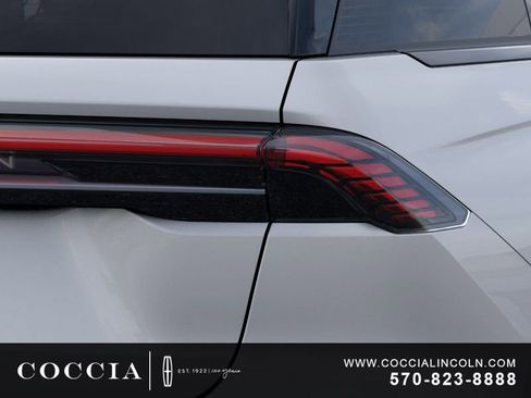 New 2026 Lincoln Nautilus Premier AWD/4WD image 21