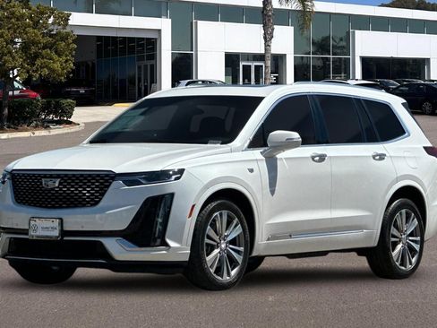 Used 2020 Cadillac XT6 Premium Luxury FWD image 7