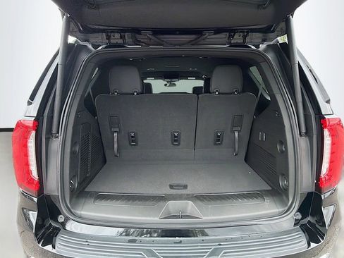 Used 2023 GMC Yukon SLT image 26