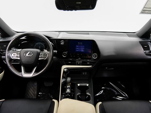 Used 2023 Lexus NX 250 FWD w/ Towing Package (2000 Lbs) image 19
