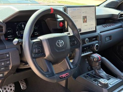 Used 2024 Toyota Tacoma TRD Pro AWD/4WD image 21